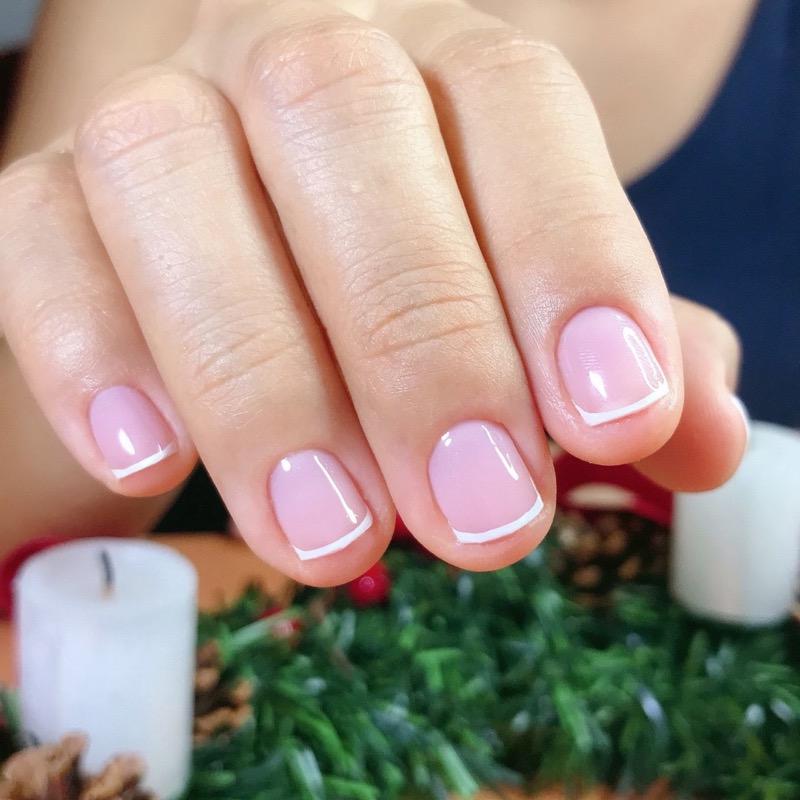 Manicura en uñas naturales - Noemi Parrales Beauty Studio Piura