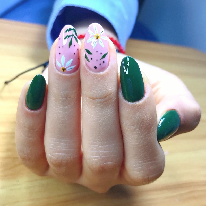 Manicura en uñas naturales - Noemi Parrales Beauty Studio Piura